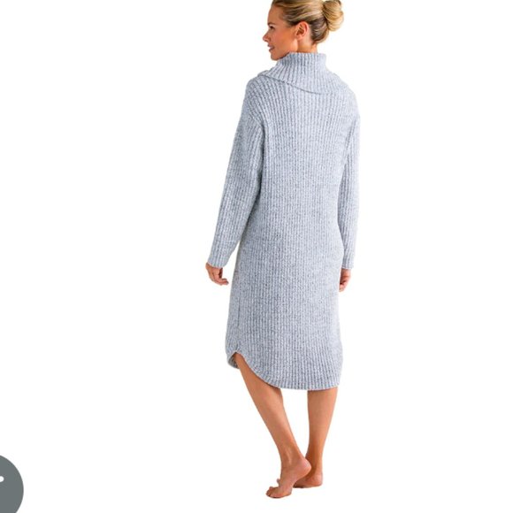 Softies Marshmallow Slouch Turtleneck Lounger - Picture 3 of 9